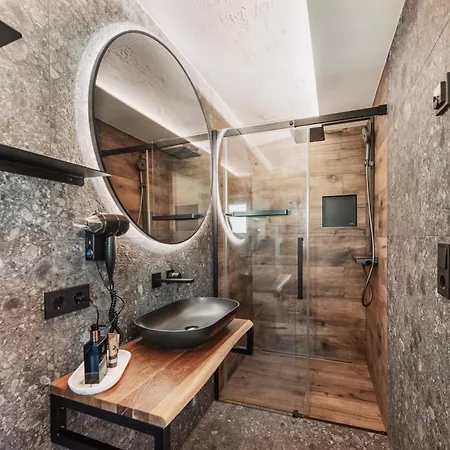 Walser 蒂罗尔-泽费尔德